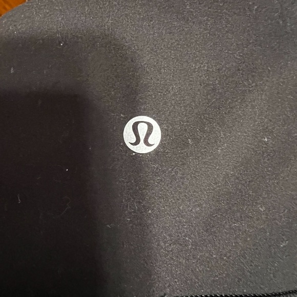 Lululemon leggings worn a few times . They were too big . A great deal ;) - Picture 1 of 4